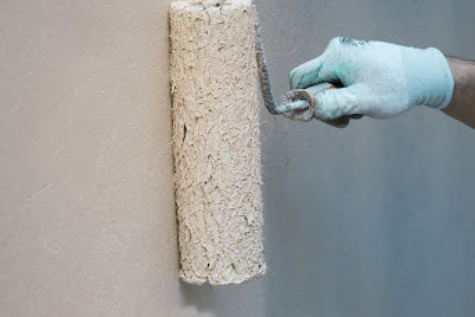 How to Change the Color of Stucco Without Replacing It?