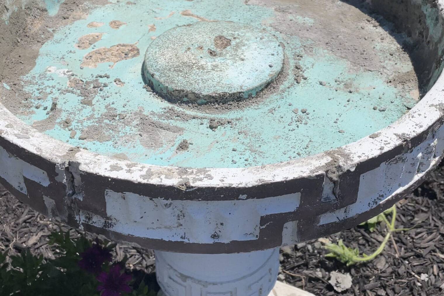 How to Repair a Bird Bath with DRYLOK® Waterproofer.