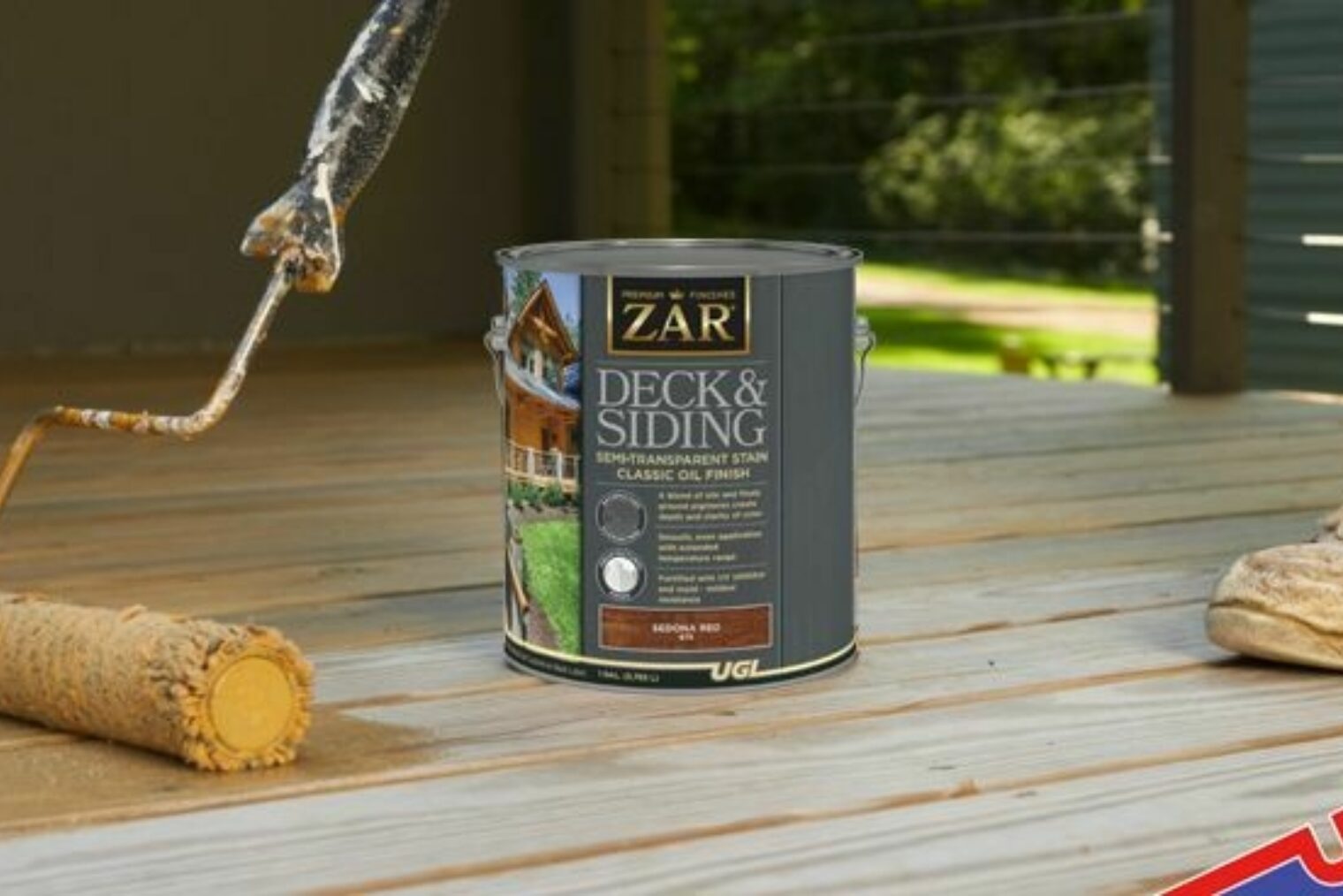 Paint or Stain Deck Differences & Benefits Comparison